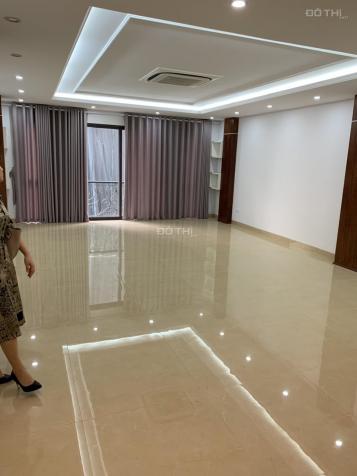 Cho thuê nhà 7 tầng KĐT Trung Yên, DT 80m2 * 6 tầng nổi + 1 hầm, thông sàn, LH: 0934455563 12926571