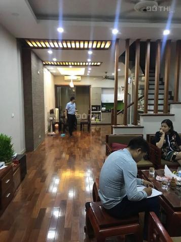 Bán nhà mặt phố Nguyễn Khánh Toàn - kinh doanh đỉnh - vỉa hè rộng - 200 triệu/m2 12928162