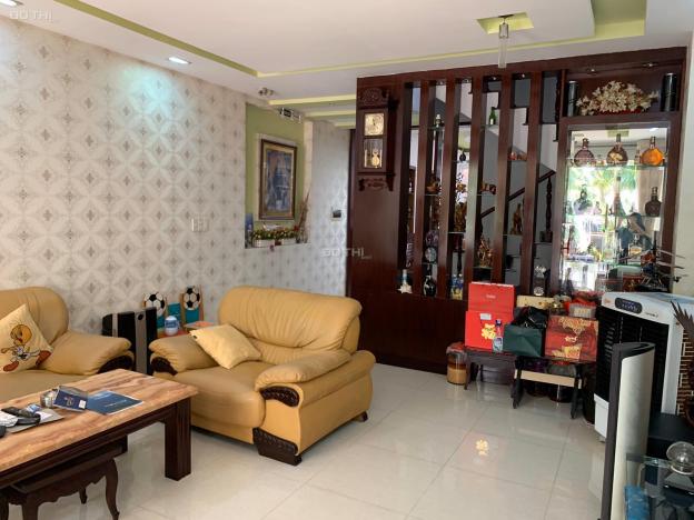Bán nhà phố đầy đủ nội thất tại KDC Him Lam Kênh Tẻ Quận 7, LH 090.13.23.176 12933912