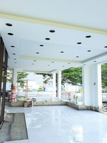 Cho thuê BT ngay cổng sau SC Vivo Q. 7 DT 12.5x20m, xây hầm trệt, 3 lầu, giá 116tr/th, 0909 86 5538 12934362