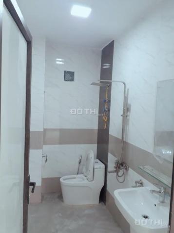 Bán nhà Chu Huy Mân, cạnh chợ Phúc Đồng, 35m2, 5T, 2.3 tỷ. LH 0981092063 12935282