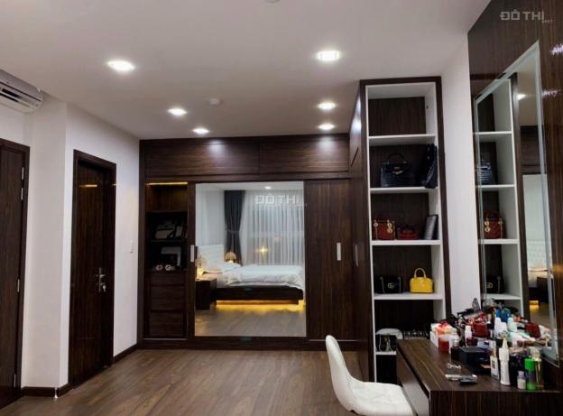 Chủ đi nước ngoài ký gửi bán căn hộ Xi Grand Court, 90 Lý Thường Kiệt, Q. 10, block A1, 106m2 12936439