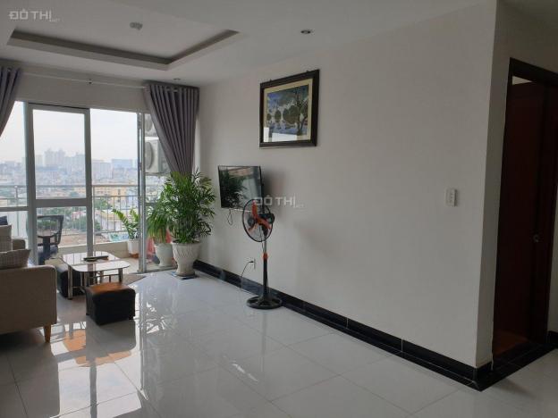 Mình cần bán gấp căn hộ Quốc Cường Giai Việt đường Tạ Quang Bửu, Q.8, diện tích 83m2, 2 phòng ngủ 12937511