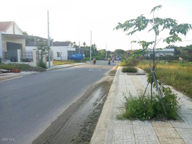 Bán đất khu trung tâm thị trấn La Hà, liền kề trục đường 32m, giá chỉ 10 tr/m2, đã có sổ 12942338