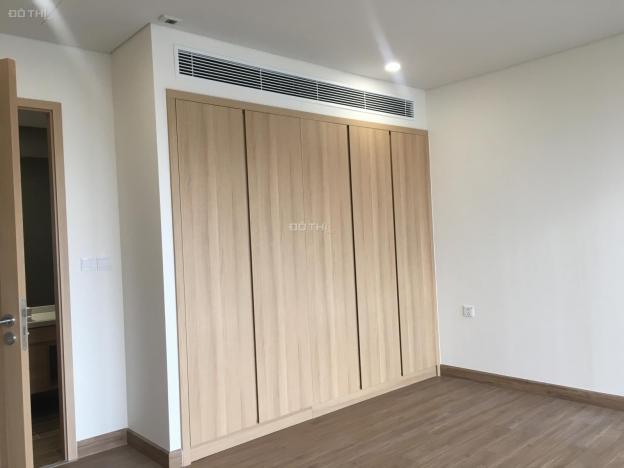 Gia đình cần bán gấp căn góc 80.6 m2 - 2 PN - toà B - Sky Park Residence - full nội thất cao cấp 5* 12944775