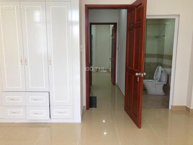 Bán gấp nhà 3 lầu Bùi Đình Túy hẻm xe hơi tới nhà, DT 67.5 m2, khu dân cư an ninh, không ngập nước 12953253