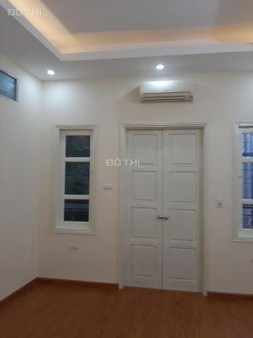 Bán nhà đường Trường Chinh, Đống Đa, 30m2, 4 tầng, 2.8 tỷ, liên hệ 0945818836 12954196