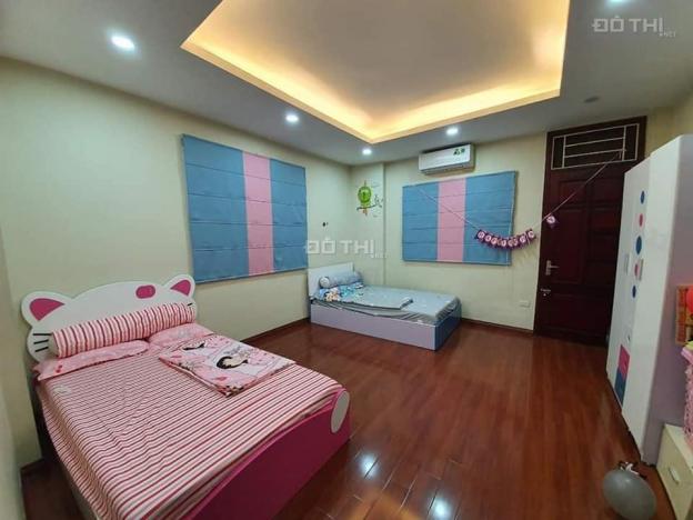 Bán nhà Phạm Ngọc Thạch, 3 mặt thoáng, 37m2, 5 tầng, 4.1 tỷ. Lh: Mr. Hoàng 0765768688 12957948