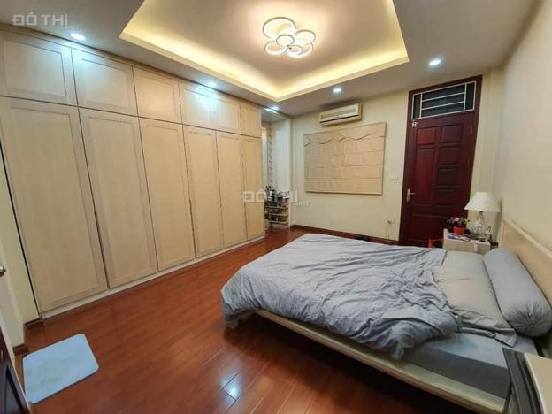 Bán nhà Phạm Ngọc Thạch, 3 mặt thoáng, 37m2, 5 tầng, 4.1 tỷ. Lh: Mr. Hoàng 0765768688 12957948