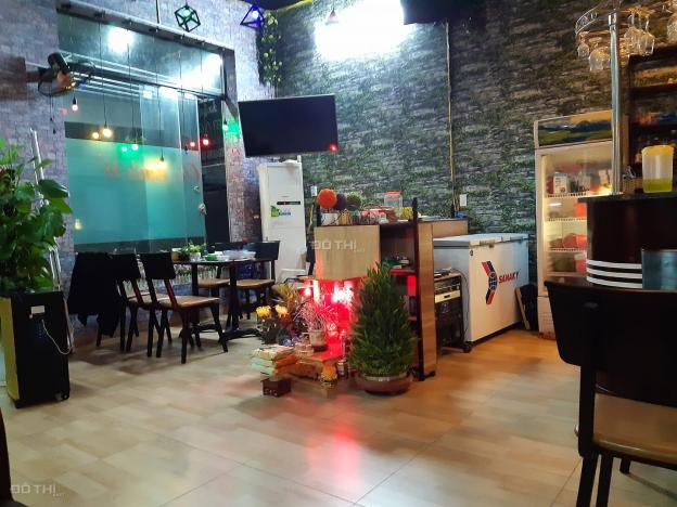 Sang nhượng quán cafe bóng đá karaoke DT 75 m2 ba mặt tiền 4m + 4m + 10m, vỉa hè rộng phố Lê Lai 12958536