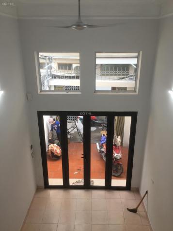 Bán nhà phố Ngọc Lâm, 64m2, 3 tầng, 2.5 tỷ, LH 0372881088 12958565