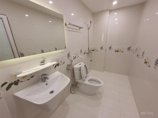 Bán nhà Đại Mỗ - Nam Từ Liêm, 33m2*5T, nhà xây mới gần ngã 4 Vạn Phúc, dọn đồ về ở ngay, giá 2,1 tỷ 12965871