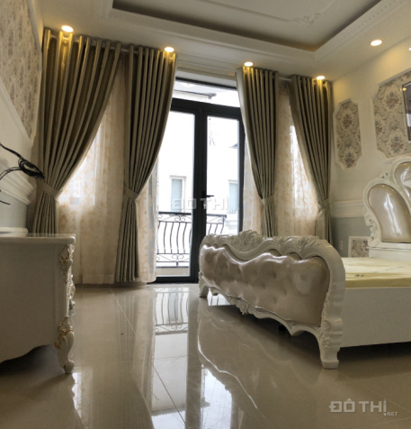 Bán nhà mặt tiền phường Bến Nghé, ngay chân Bitexco 3 tầng giá rẻ hơn thị trường 180tr/m2 12966583