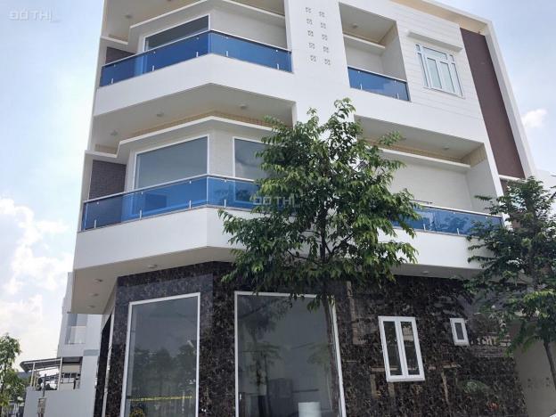 Bán nhà mới góc 2 mặt tiền đường Số 9 và Số 2 KDC Nam Long, 2 lầu, sân thượng, DT: 6,14x14m 12966781