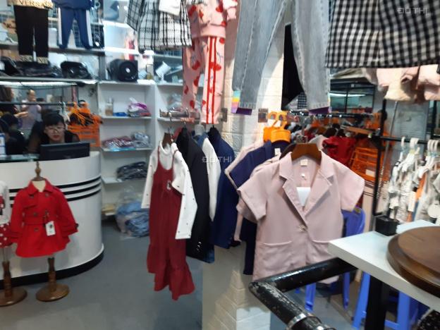 Sang nhượng cửa hàng quần áo thời trang, DT 35 m2 x 4 tầng, MT 4,5 m phố Nguyễn Trãi, Q. Hà Đông 12970016