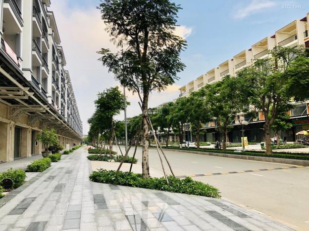 Cho thuê nhà nguyên căn 4 tầng, DT: 5x22m, 6x20m và 7x20m có thang máy trong KDC Vạn Phúc, QL13 12975629