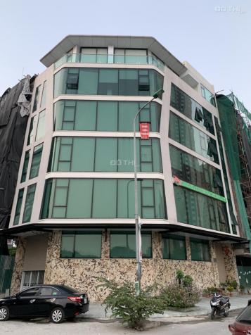 Cho thuê nhà mặt phố Nguyễn Chánh, Cầu Giấy, DT 200m2, 4 tầng, MT 20m, giá 160 tr/th 12978525