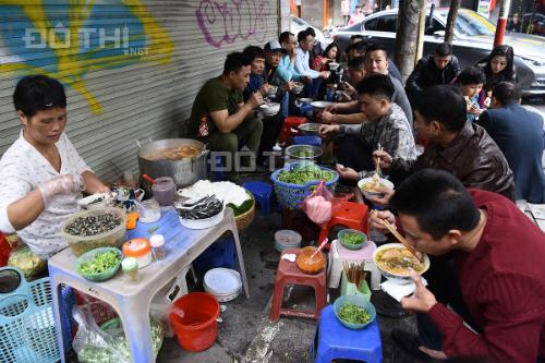 Cho thuê cửa hàng, ki ốt ăn uống, gần trường đại học, Khương Thượng, Đống Đa, Hà Nội 12985560