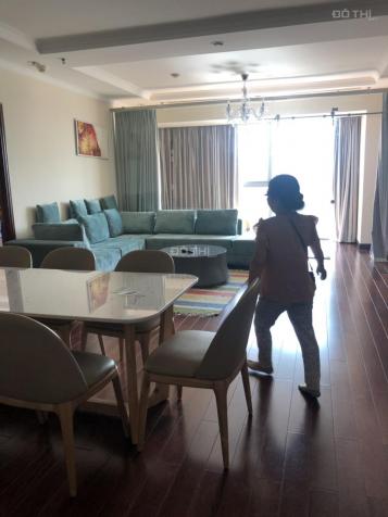 Cho thuê căn hộ Vincom Center Đồng Khởi, Q1, 155m2, 3 phòng ngủ, 2wc, lầu cao, view hướng Đông Nam 12986654