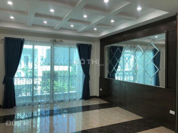 Bán nhà Quan Hoa, Cầu Giấy, Hà Nội, DT: 68m2x5 tầng, giá: 8.8 tỷ. LH: 0393485862 12987697