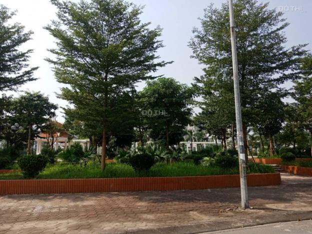 Bán nhà kinh doanh 5 tầng, khu đô thị Giang Biên, view vườn hoa DT 90m2, đường trước nhà 15m 12988843