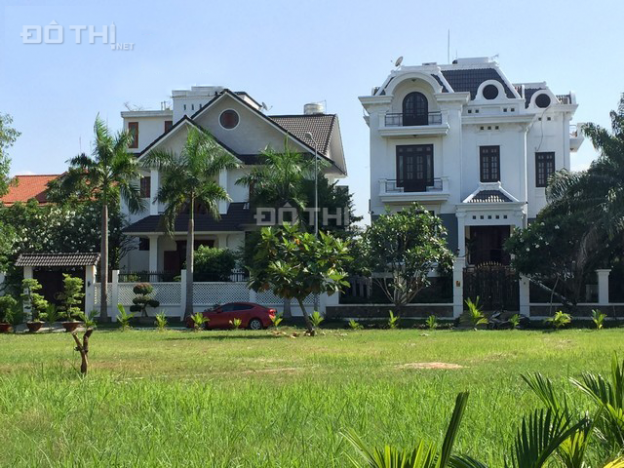 Bán biệt thự khu Thảo Điền, MT Nguyễn Văn Hưởng, 600m2, 4 tầng, 6 phòng ngủ 12990204