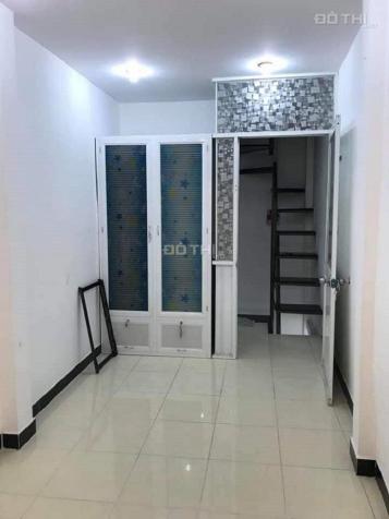 Bán nhà Quận 1 ôtô đỗ cửa, 3 tầng, 23m2, 50m ra siêu thị Coopmart, giá 3,8 tỷ 12991678