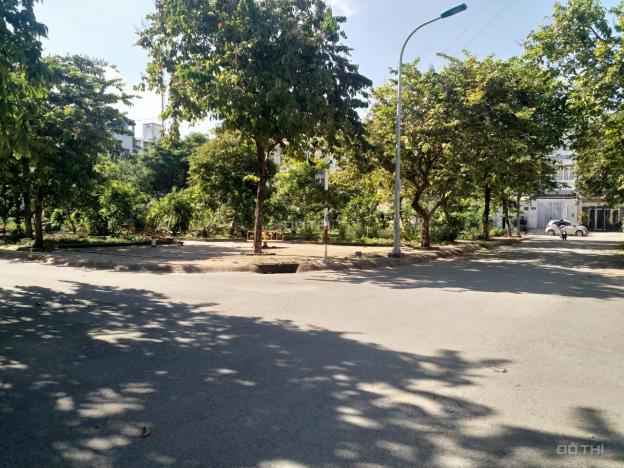 Đất biệt thự góc 2 mặt tiền đối diện công viên khu văn phòng chính phủ 12992444
