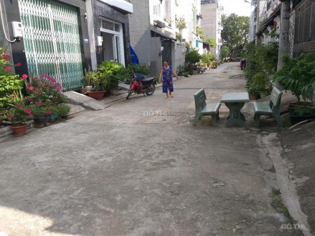 Bán đất cuối đường Thạnh Lộc 19, phường Thạnh Lộc, Quận 12, khu dân cư đông đúc, gần chợ trường học 12992550