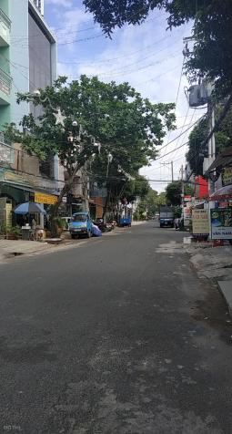 Cung đường được trang trí lộng lẫy mùa noel bán nhà MT đường 10m, đường Thành Công, quận Tân Phú 12999402