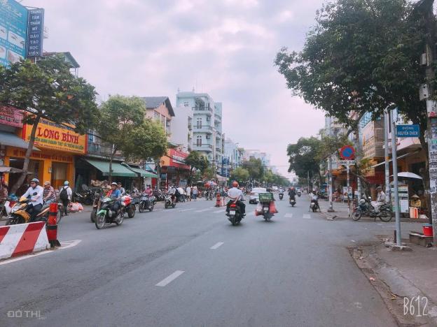Bán nhà MTKD Nguyễn Sơn, Q. Tân Phú, DT 4.5x20m, cấp 4 vuông vức, vị trí cực đẹp. Giá chỉ 13.5 tỷ 13000479