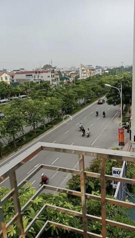 Bán gấp nhà 2 mặt phố Cổ Linh, Long Biên 100m2, mặt tiền 7m, cạnh siêu thị Aeon 0902883342 13003568