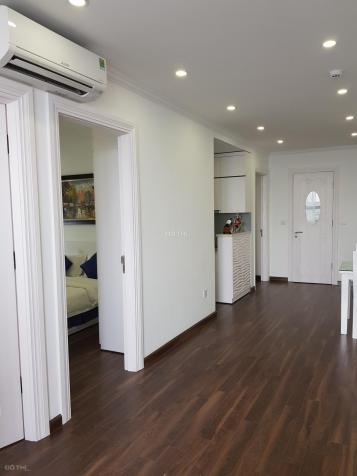 Cần bán căn hộ 2PN tầng đẹp full nội thất giá 1.76 tỷ chung cư Eco City Việt Hưng. LH 0966391207 13006049