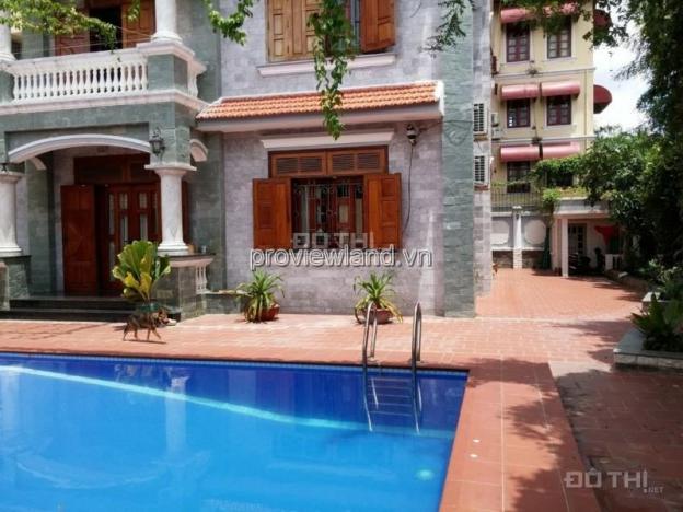 Cho thuê villa Thảo Điền, Quận 2, có hồ bơi sân vườn 2 lầu, 780m2, 5PN 13009526