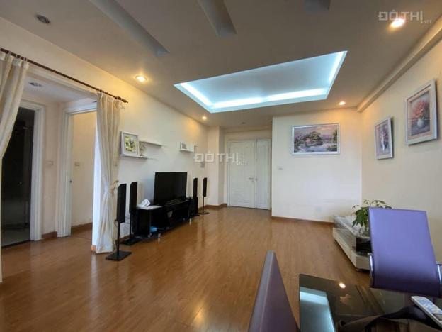 Cần bán căn hộ chung cư thang máy Green House CT17, Long Biên, DT 73m2, giá 1.65 tỷ. LH: 0971902576 13011886