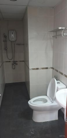 Cho thuê cao ốc BMC, 422 Võ Văn Kiệt, Q.1, 110m2, 3 phòng ngủ, lầu cao, 2wc, view trực diện sông 13016205