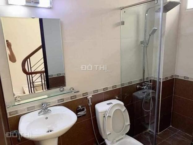 Bán nhà phố Khâm Thiên, 10m ra ô tô, sát công viên, 30m2, giá 2.4 tỷ, 0347282222 13026457