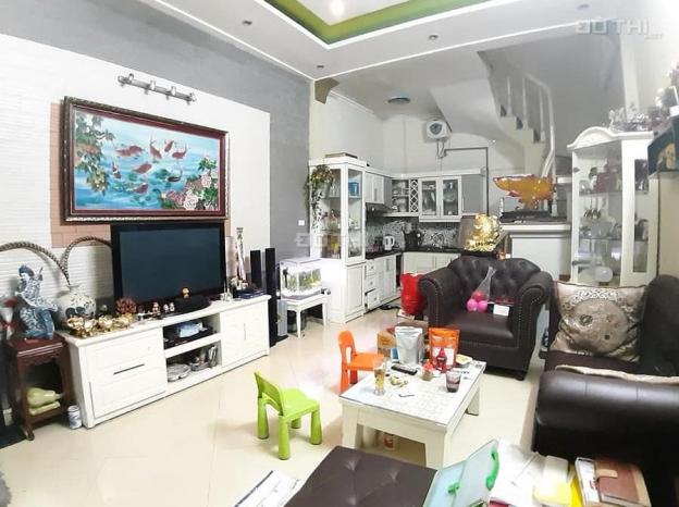 Cần bán gấp nhà Trương Định - nhà đẹp - nội thất đẹp - ở luôn - ngõ thoáng 13027046