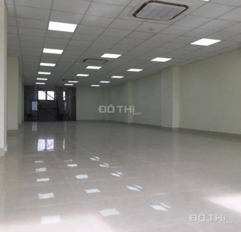 Chính chủ cần cho thuê gấp văn phòng tại 35 Nguyễn Xiển, DT 170m2, giá thuê 26 triệu/th 13028284