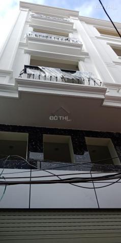 Bán gấp nhà 5 tầng xây mới tại TTTM Thanh Trì. LH: Hữu Công 0974509368 13035921