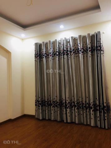 Bán nhà Đội Cấn, Ba Đình, 45m2, còn mới ở luôn, trung tâm, gần phố, chỉ 4 tỷ, ĐT 0976263115 13036770