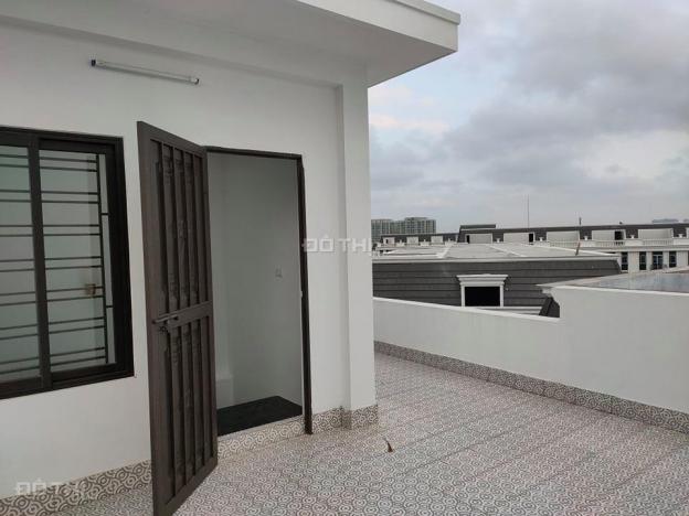 Nhà đẹp lô góc, ô tô Thạch Bàn, 39m2, MT 5m, 5 tầng, 2,3 tỷ. LH: 0971320468 13037383