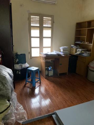 Chính chủ bán căn hộ chung cư tầng 3 nhà D9 khu TTQĐ, Nam Đồng, Đống Đa giá 3 tỷ. LH: 0975159666 13046866