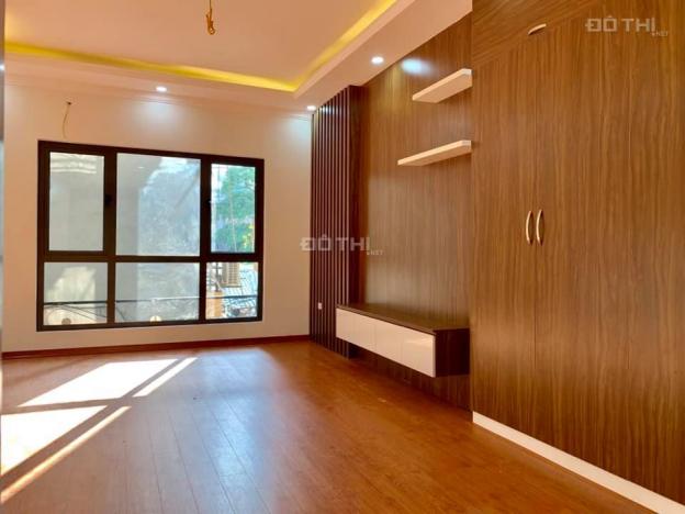 Ngã Tư Sở - Trường Chinh, DT 43 m2 x 5 tầng, giá 4.3 tỷ 13050959