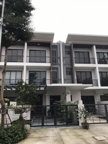 Bán cắt lỗ liền kề tiêu chuẩn hướng Nam ST4, 112.5m2, gần công viên, suối nước. LH 0911337895 13052758