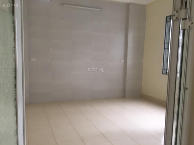 Bán nhà Bằng A, Bằng Liệt, khu KĐT Linh Đàm, 50m2, 3 tầng, ngõ rộng gần 3m, ô tô đỗ gần nhà 13059566