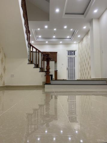 Nhà bán 2 lầu còn mới, chính chủ tại ngã tư Bình Triệu, sát Phạm Văn Đồng, 90m2 giá đầu tư 13060627