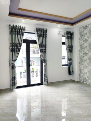 Bán nhà giá rẻ 1 trệt, 2 lầu, sân thượng, DT: 42m2, chỉ 5.6 tỷ 13061906