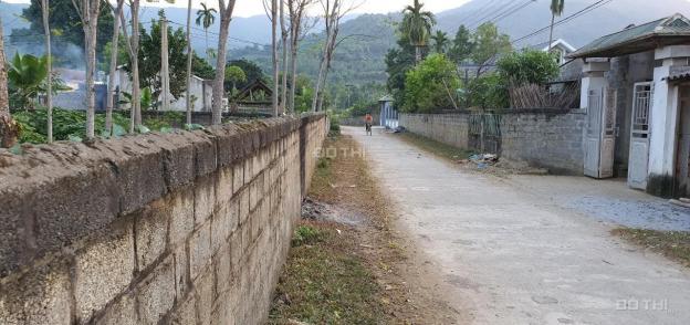 Bán gấp mảnh đất bám mặt đường 4.500m2 chỉ 900tr ở thị trấn Lương Sơn, Hòa Bình. 0943.346.523 13064284