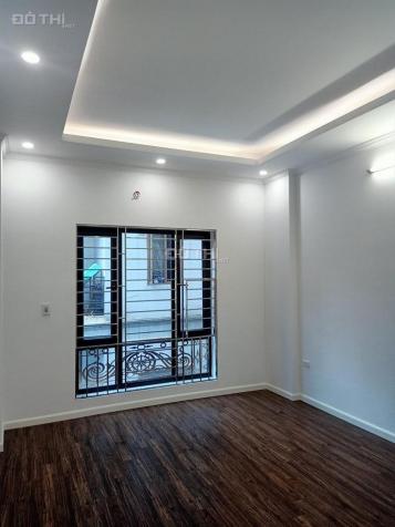 Bán nhà riêng Đường Láng, diện tích 30m2, 4 tầng, giá 2,8 tỷ 13069158